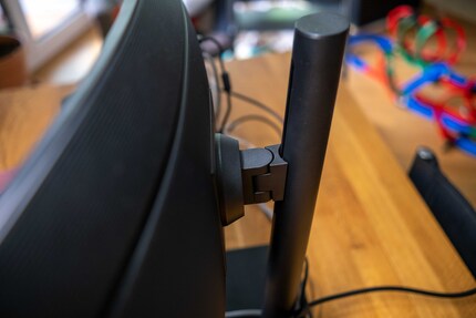 The monitor’s base enables tilting, swivelling and height adjustment.