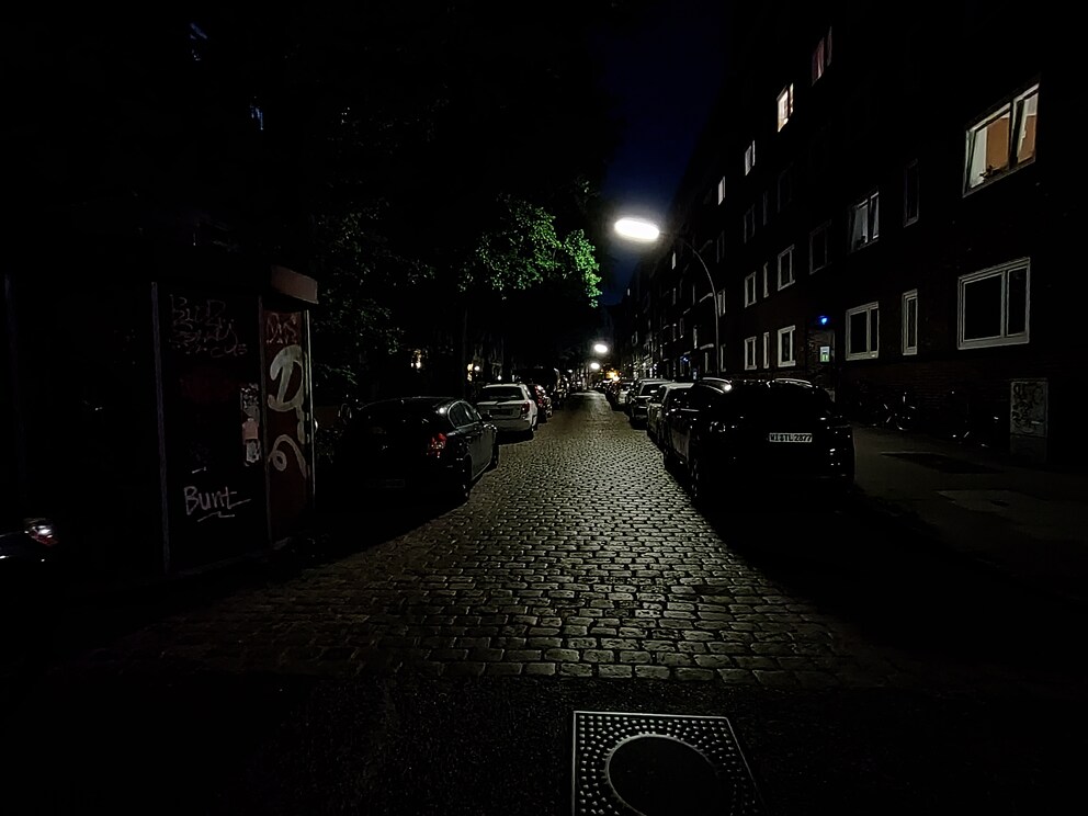 Nachtmodus der Weitwinkelkamera.