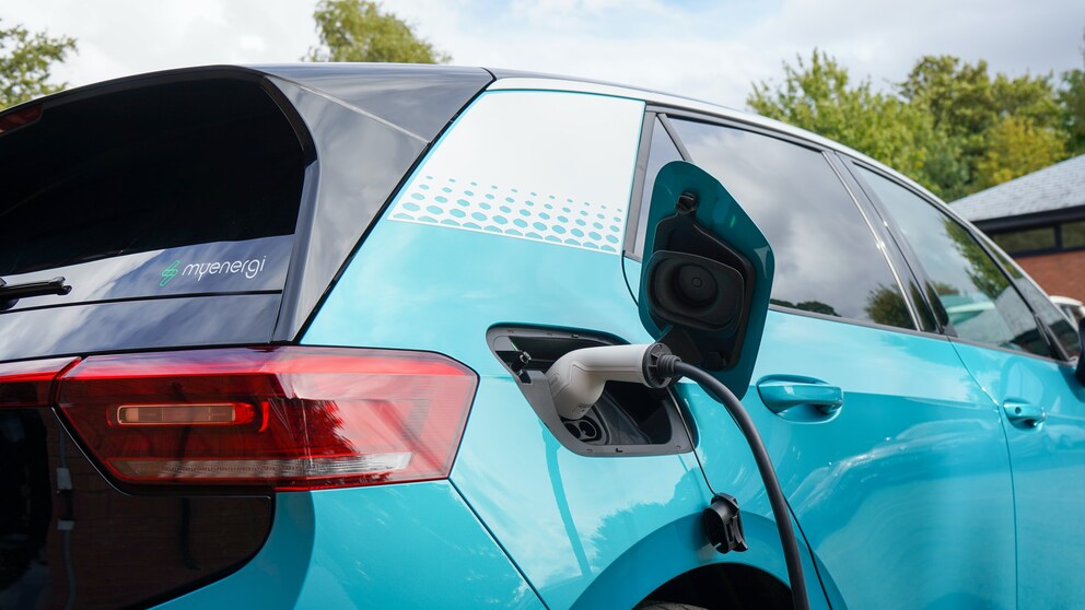 Der CCS2-Stecker, hier an einem ID.3 von Volkswagen, ist in Europa Standard.