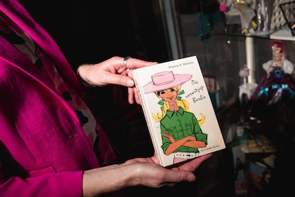 Die vorwitzige Barbie.