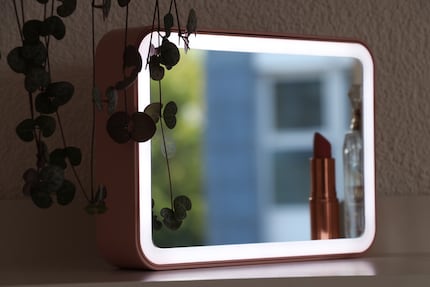 Unfortunately, the LED frame only serves a decorative purpose when put into practice.
