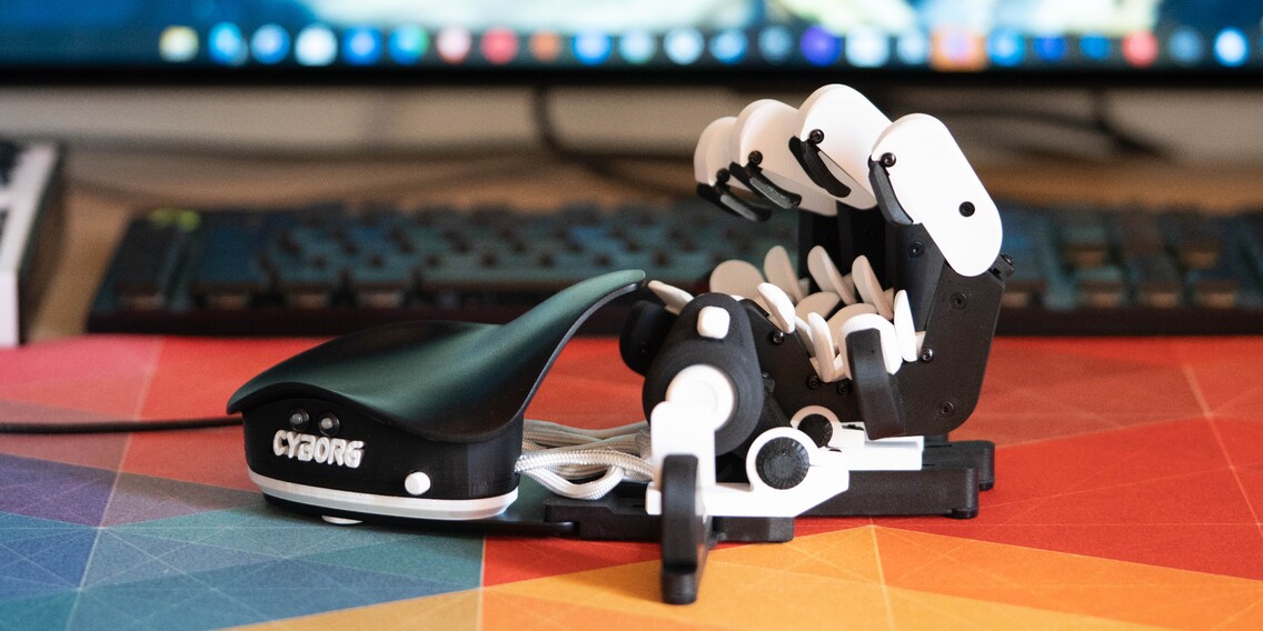 Azeron Cyborg: Der abgefahrenste Controller, den ich je benutzt habe