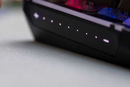 Auf dem Touch Panel lässt sich swipen oder tippen.