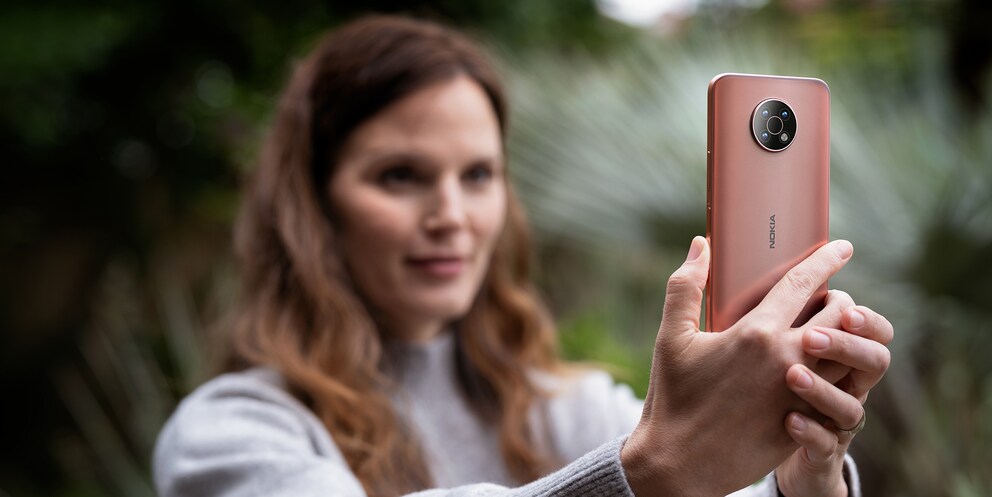 Das Nokia G50 in «Midnight Sun».