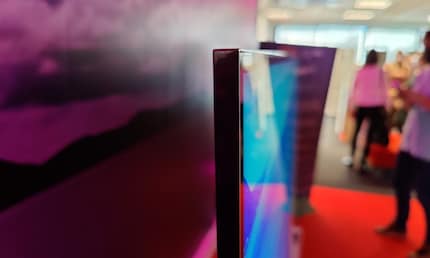 Etwa einen Zentimeter dünn. Sehr dünn für einen LCD-Fernseher – auch dank OD Zero.