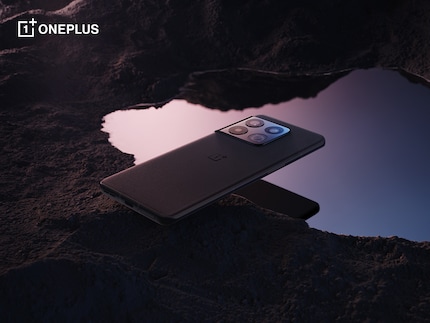 Die schwarze Variante des OnePlus 10 Pro.