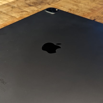 The Apple logo should no longer be metal, enabling MagSafe.