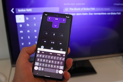 Mit dem Smartphone auf dem Fernseher schreiben.