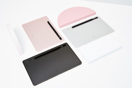 Die drei Farbvarianten des Galaxy Tab S8.