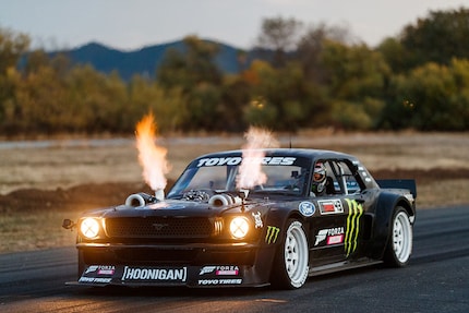 Der 1965 Ford Mustang Hoonicorn V2