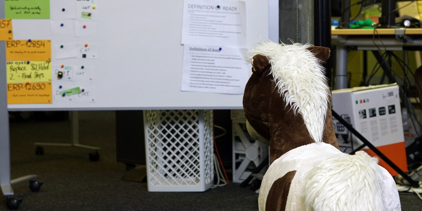 Unser Maskottchen Poonita studiert den aktuellen Sprint.