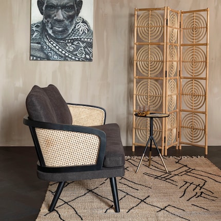 Dimensionen: 151 x 76 x 91 cm | Material: Rattan, Buchenholz, Metall | Bild: Innovation Living