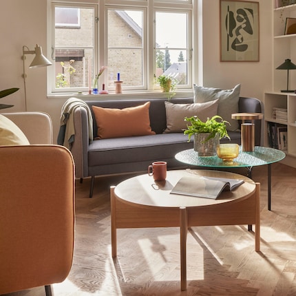 Dimensionen: 170 x 74 x 76 cm | Material: Polyester, Eisen | Bild: Hübsch