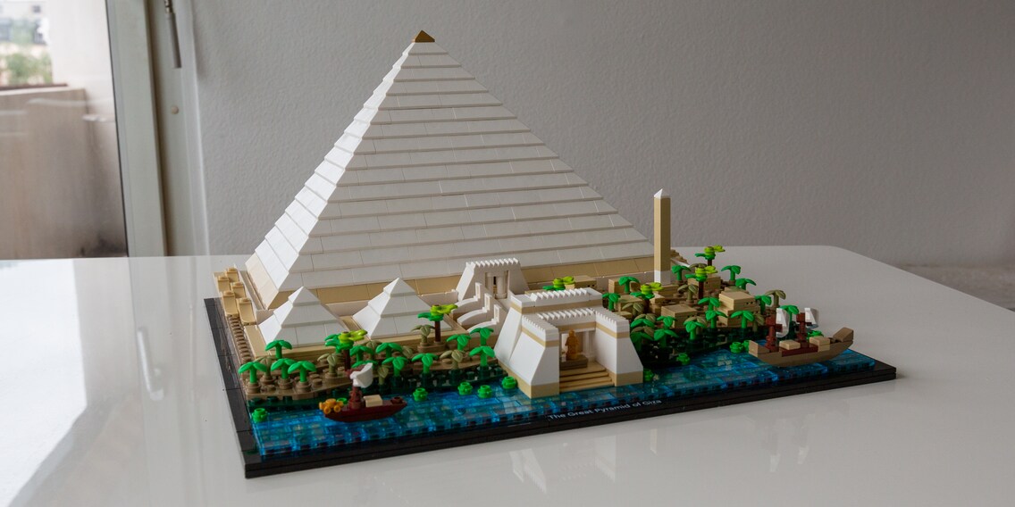 The half-pyramid by Lego - Galaxus