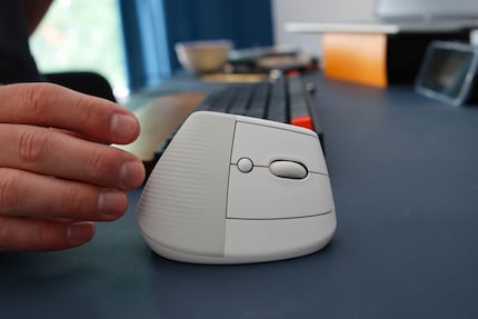 Der Griff zur vertikalen Maus wird schnell zur Normalität.