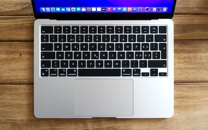 Apples Magic Trackpad ist gut, aber mit meinen schwitzigen Fingern nicht immer tadellos bedienbart.