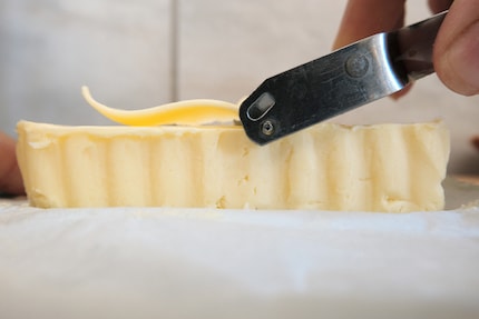 Mal was Neues: Butter schälen.
