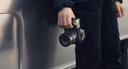 Am Grunddesign hat Hasselblad gegenüber der X1D II nichts verschlimmbessert.