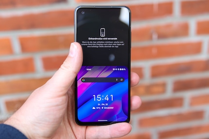 Im Einhandmodus des Zenfone 9 den gesamten Bildschirm mit dem Daumen erreichen.