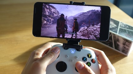 Für den Cloud-Gaming-Test habe ich eine Runde «A Plague Tale: Requiem» gespielt. Die Rattenhorden sind auch auf dem kleinen Bildschirm ziemlich furchteinflössend.