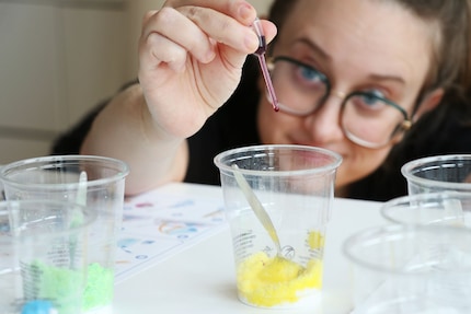 Auf den Tropfen genau: Hinter jeder gemischten Farbe steckt eine Geheimformel.