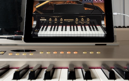 It’s easy to connect a keyboard with just a headphone output.