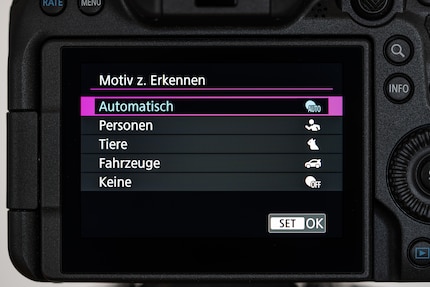 The new automatic object selection feature is handy if you’d rather not switch manually.