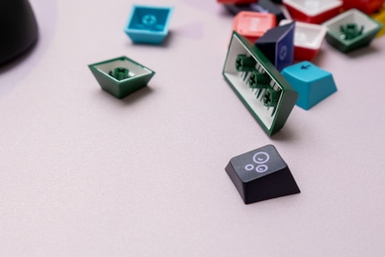 Die Blasen des Keycaps vom Set Cherry PBT Taro wurde mit der Thermosublimation aufgedruckt.