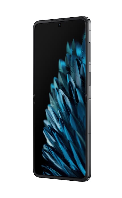 Das Flip ist aufgeklappt so gross wie ein handelsübliches Smartphone.