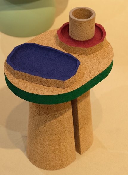 Stands out: Maison Matisse objects brighten up the room thanks to primary colours.