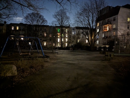 Here’s the same scene with the Pixel 7 Pro’s night mode.