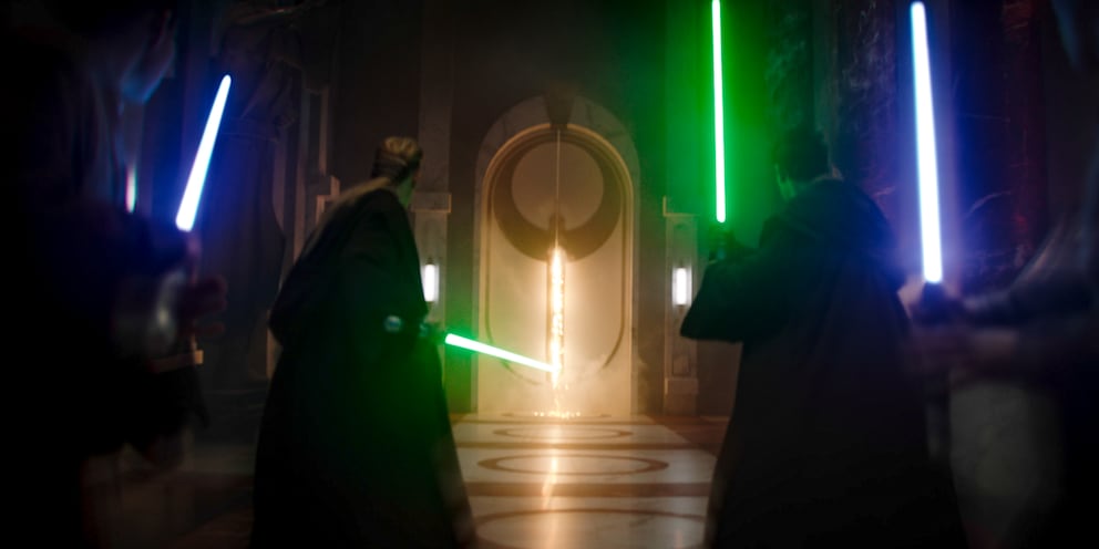 Klonkrieger stürmen den Jedi-Tempel, um Order 66 auszuführen.