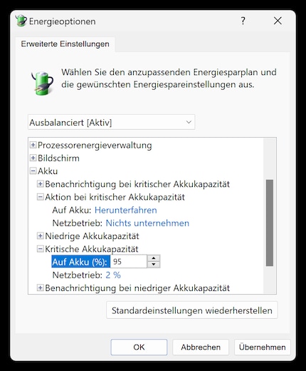 Eine USV mit Windows-Bordmitteln konfigurieren ist möglich. Wer von zusätzlichen Optionen und Informationen profitieren möchte, nutzt jedoch besser die Software des Herstellers.