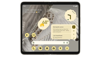 The unfolded Pixel Fold from the inside.