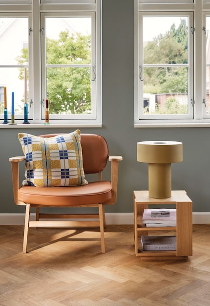 Dimensions: 58 × 80 × 79 cm, seat height: 45 cm | Material: polyester, oak