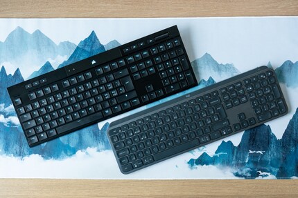 Die Corsair K100 Air (oben) wird meine weniger als halb so teure Kaugummi-Logitech nicht verdrängen.