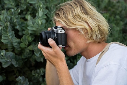 Das neue Nikon Z DX 24mm F1.7 und die Nikon Z 30 ergeben ein kompaktes Duo.