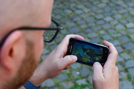 Zum Spielen dürfte das Display ruhig etwas größer sein.