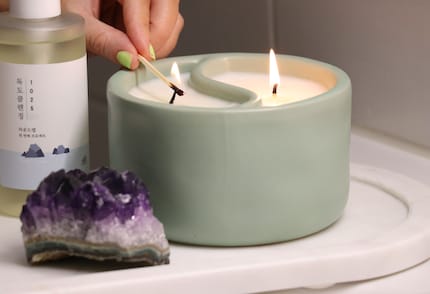 Aktuell benutze ich das Reinigungsöl der koreanischen Skincaremarke Round Lab.