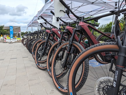 Bosch baut nur zu Testzwecken eigene E-Bikes mit allen Komponenten drin.