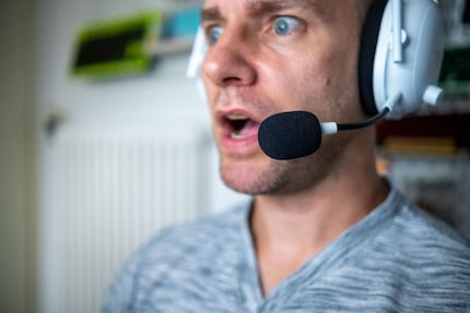 Das Razer Blackshark V2 Pro eignet sich zum Zocken und Musikhören – oder die Mitspielenden ordentlich zusammenzustauchen.