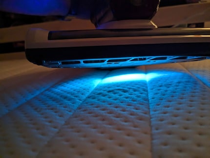 You can only see the UV by turning off the lights and lifting the Hoover slightly.