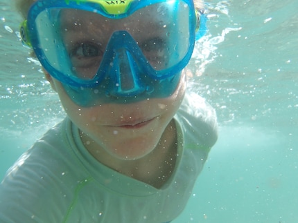 Selfie unter Wasser. Die Bildqualität unter Wasser ist beinahe besser als über Wasser.