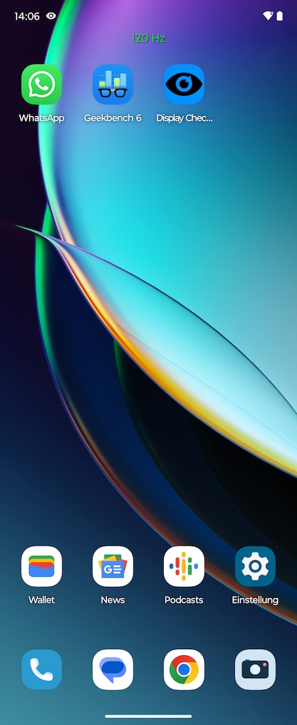 The display reaches 120 hertz when scrolling normally.