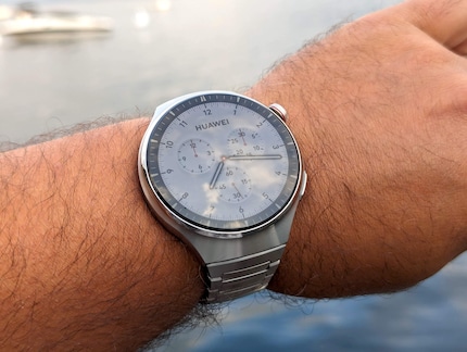Die Uhr gefällt im Test optisch sehr gut, bei den Funktionen nicht durchgehend.