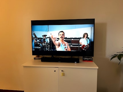 Bohemian Rapsody klingt, als wärst du am Konzert.
