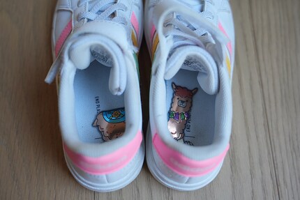 Hallo Lama: kleine Puzzle-Aufgabe vor dem Schuhe anziehen.