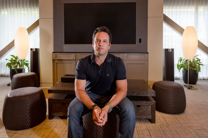 Xbox boss Phil Spencer is flirting with Nintendo.