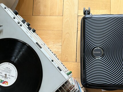 Vinyl und Trolley – wer ist hier wer?
