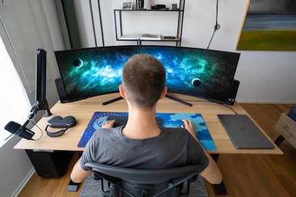Mein Tisch misst 170 × 90 cm – etwas mehr wäre besser.